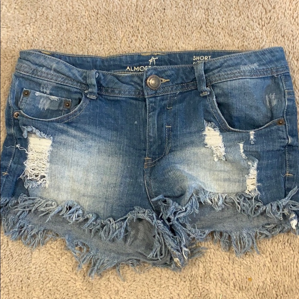 Almost famous size 7 denim shorts
